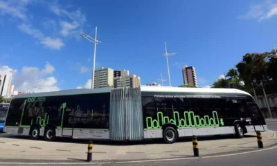 A Secretaria Municipal de Mobilidade (Semob) iniciou testes com um ônibus articulado elétrico de 23 metros,