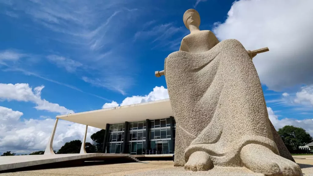 O Supremo Tribunal Federal (STF) alerta sobre falsas comunicações e tentativas de golpes que utilizam o nome ou a marca da Suprema Corte