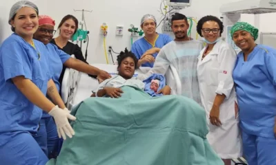 O Hospital Geral Menandro de Faria, em Lauro de Freitas, viveu um momento especial na noite deste sábado (7) com o nascimento de Maria Helena,