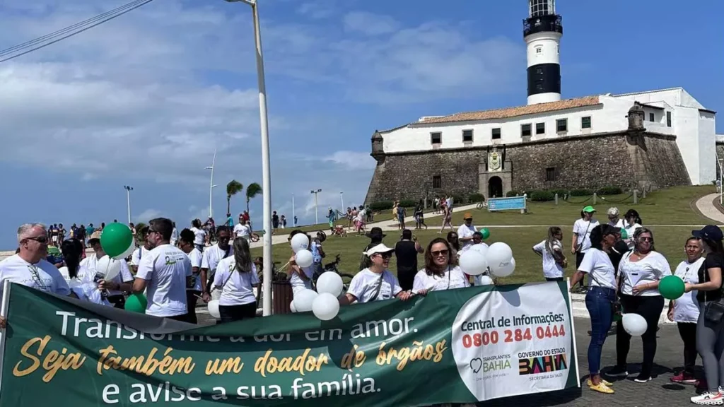 Uma caminhada no Farol da Barra, em Salvador, neste domingo (29), encerrará a campanha “Setembro Verde”, promovida pela
