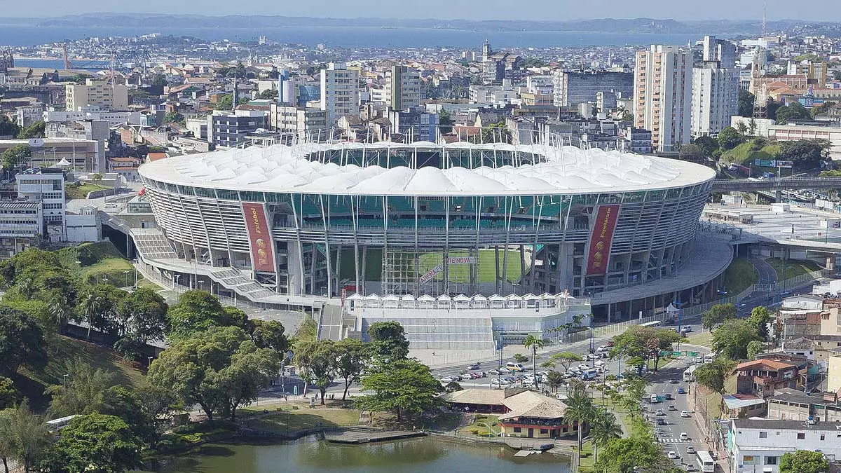Uma comissão da Federação Internacional de Futebol (FIFA) veio a Salvador para fazer visita técnica à Arena Fonte Nova,