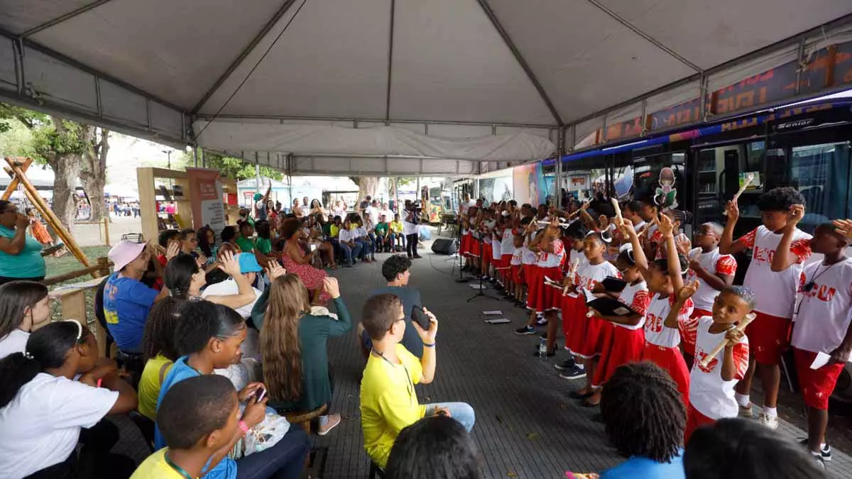 A Biblioteca Móvel de Extensão (Bibex) marcou presença na edição deste ano da Festa Literária Internacional de Cachoeira (Flica),