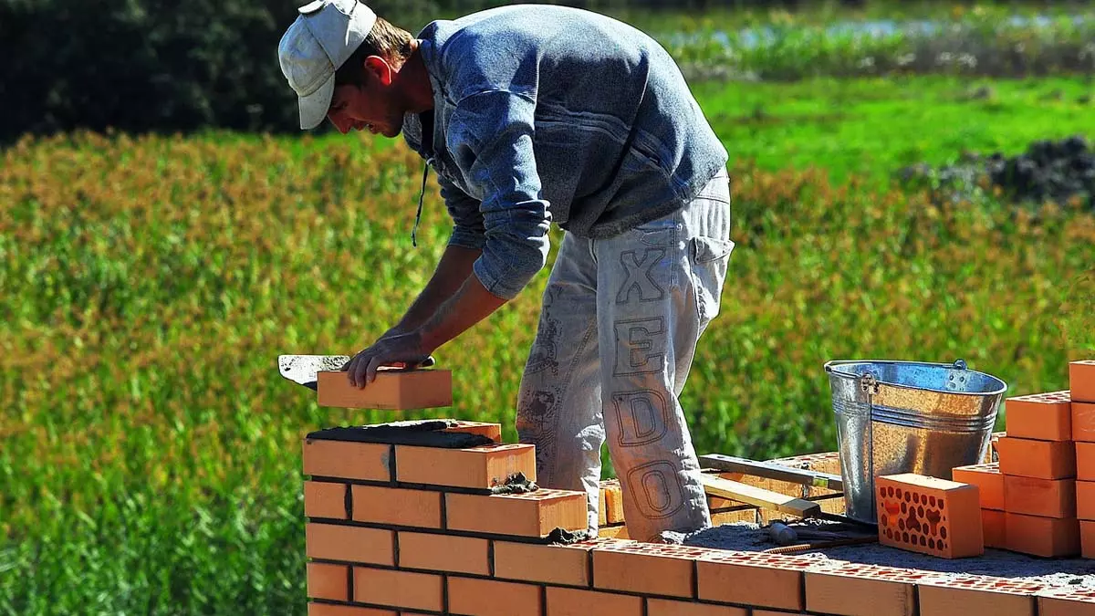 O Serviço Municipal de Intermediação de Mão de Obra (Simm) oferece 128 vagas de emprego e estágio em Salvador para esta terça-feira (15)