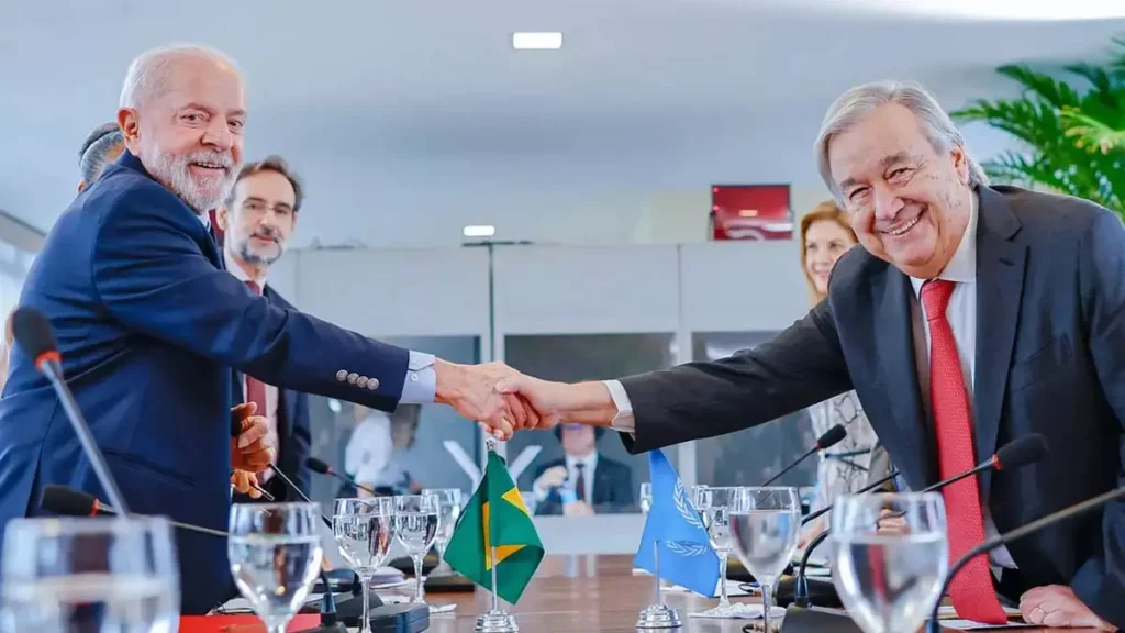 (grupo das 19 maiores economias do planeta, mais União Europeia e União Africana), o presidente Luiz Inácio Lula da Silva