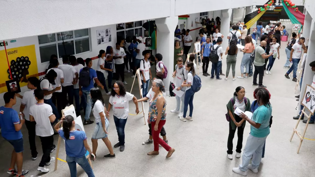 Os estudantes da rede estadual de ensino devem ficar atentos para garantir a vaga para o ano de 2025. O prazo para a renovação de