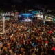 A cantora Luedji Luna concentrou um mar de gente no Largo da Mariquita, no Rio Vermelho, na noite desta quarta-feira (20),