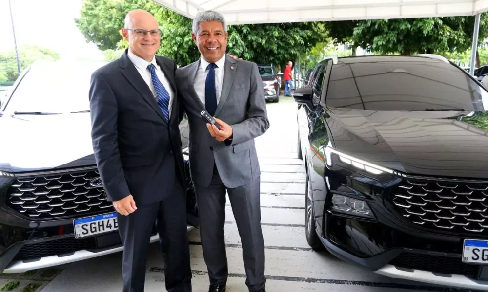 recebeu, na tarde desta segunda-feira (25), o novo diretor de relações governamentais da Ford na América do Sul.