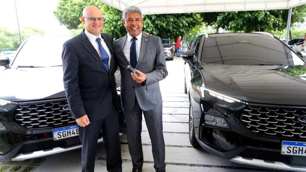 recebeu, na tarde desta segunda-feira (25), o novo diretor de relações governamentais da Ford na América do Sul.