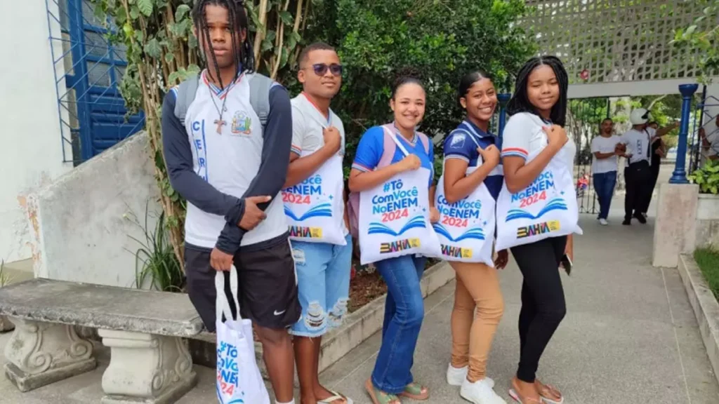 Com mais de 113 mil estudantes da rede estadual inscritos para o Exame Nacional do Ensino Médio (Enem), a Secretaria