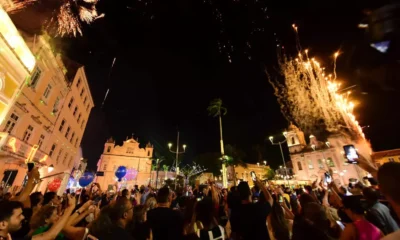 O Centro Histórico de Salvador voltou a ser palco de uma programação natalina especial, na noite desta segunda-feira (9),