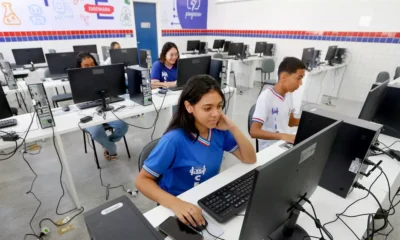 R$ 104,5 milhões tiveram como destinação 390 obras e reforma em colégios de toda a Bahia. Dois complexos poliesportivos foram construídos