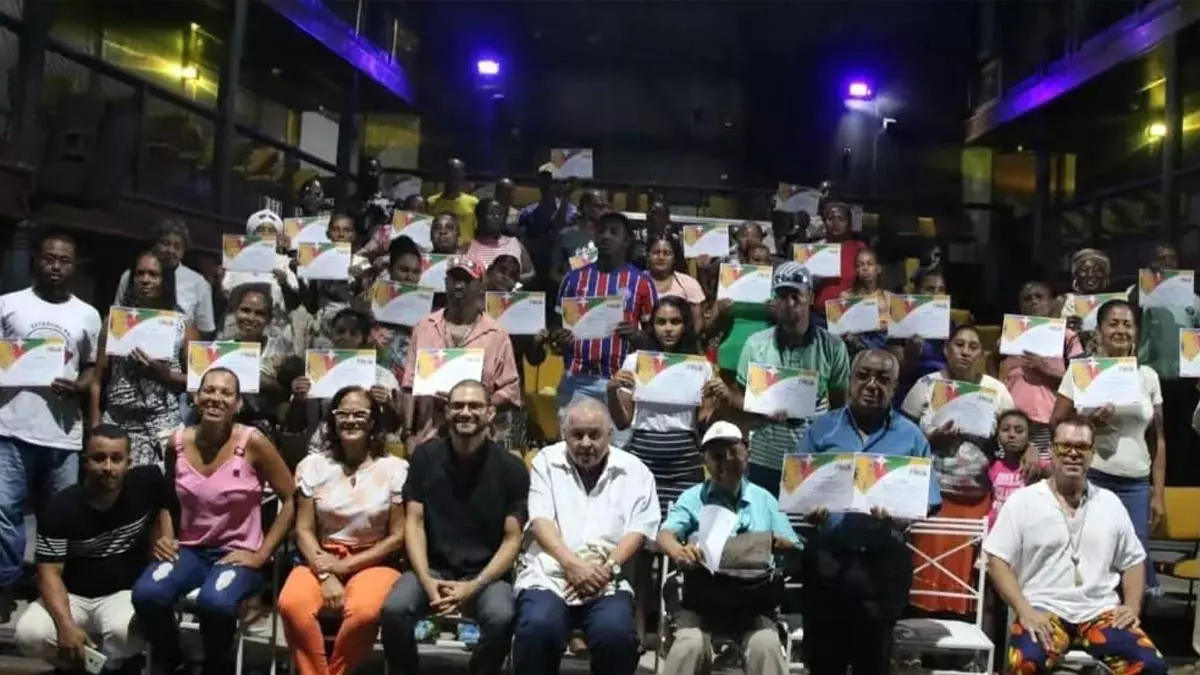 A Prefeitura de Cachoeira, através da Secretaria de Cultura e Turismo, realizou, na manhã desta quarta-feira (11), a entrega dos certificados