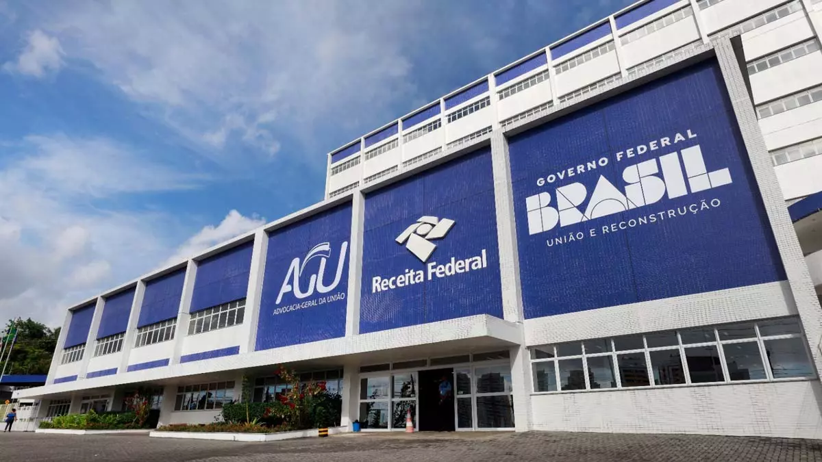 A Advocacia-Geral da União (AGU) inaugurou, nesta segunda-feira (2), uma nova sede em Salvador, no edifício da Receita Federal,