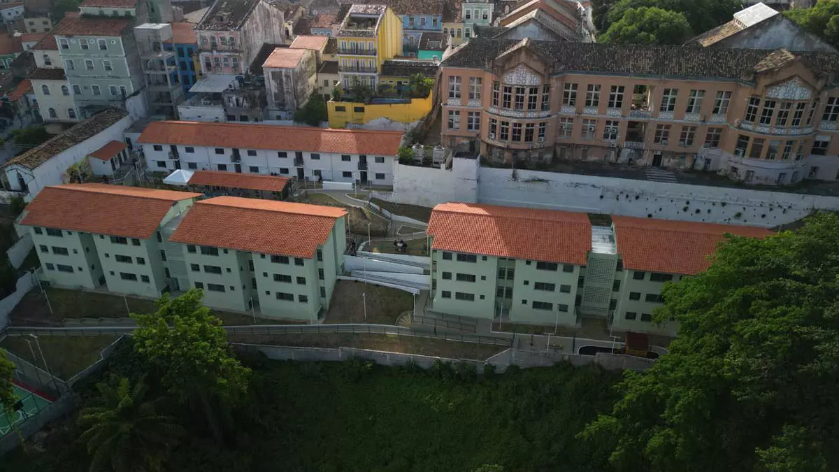 condomínio fechado. Isso é algo que eu sempre sonhei, e finalmente estamos vivendo esse momento, dentro do Pelourinho, um