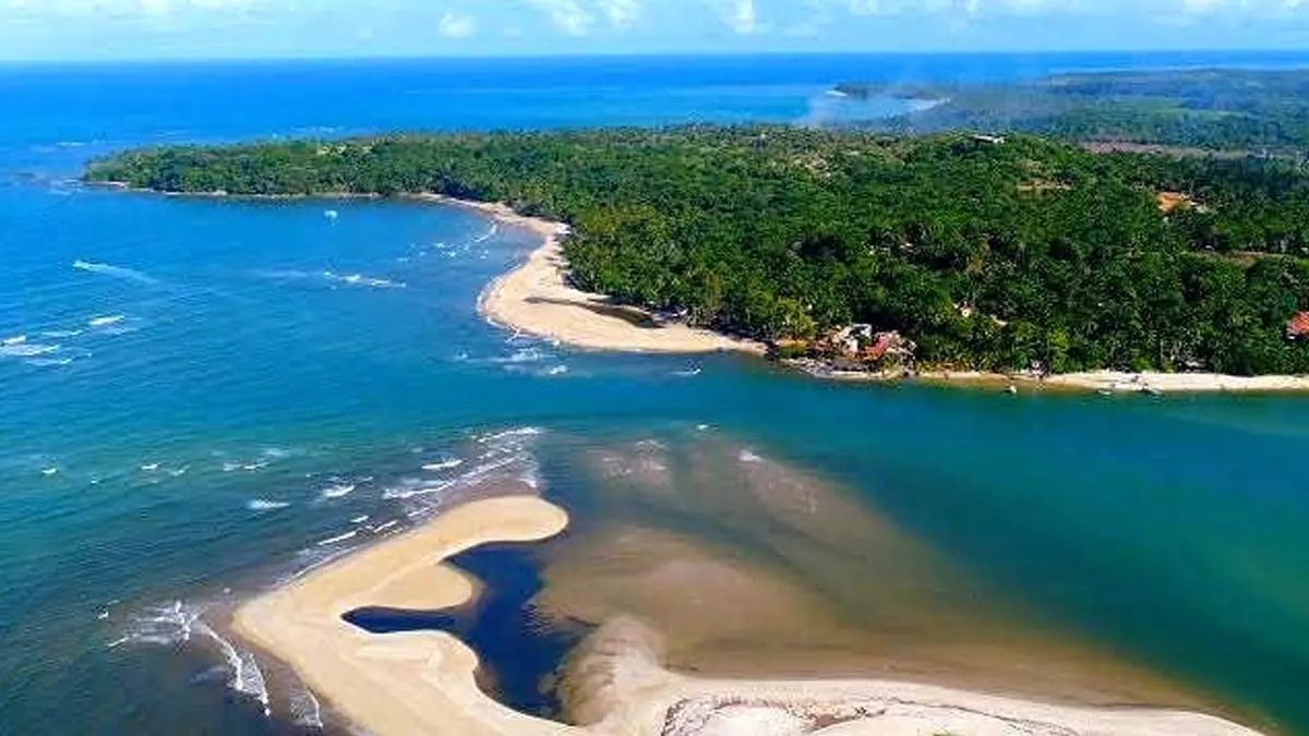 comunidades de Zimbo/Morro de São Paulo, Garapuá, Moreré e Velha Boipeba, localizadas na Área de Proteção Ambiental (APA) Tinharé-Boipeba.