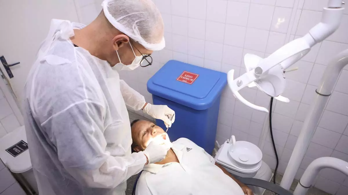 A Unidade de Atendimento Odontológico (UAO) do Dique do Tororó funciona durante 24 horas, ou seja, a qualquer hora do dia e também