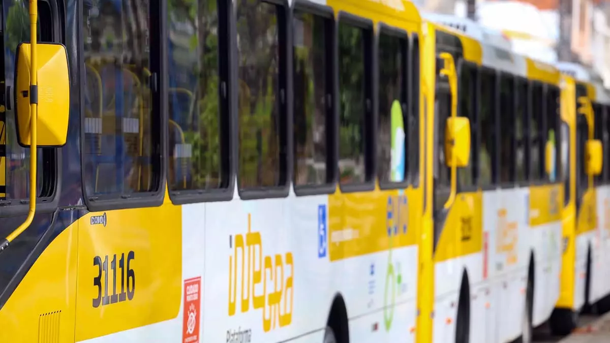 Os usuários de transportes públicos de sete capitais brasileiras começaram o ano de 2025 com as tarifas de transportes públicos mais caras: