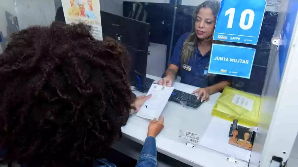 As dez Prefeituras-Bairro de Salvador estão habilitadas a realizar o alistamento militar feminino, disponível desde o início de