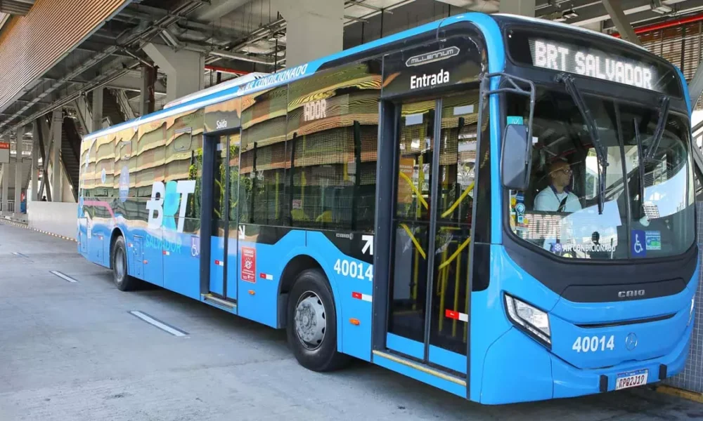 Com a chegada de novos veículos para o sistema BRT Salvador, a linha B5 - Rodoviária x Lapa, que opera de forma assistida, terá o