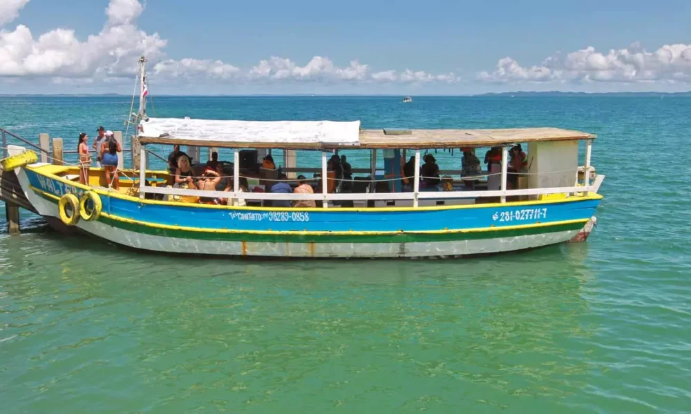 O verão é a estação em que as pessoas costumam se expor mais ao sol, curtindo a praia, a piscina e praticando atividades ao ar livre.