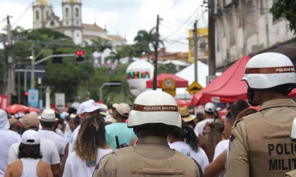 Cerca de dois mil policiais e bombeiros serão empregados pela Secretaria da Segurança Pública na próxima quinta-feira (16), na