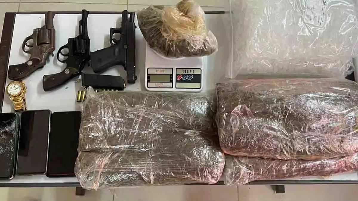 Polícia Militar (19° BPM, CIPE CENTRAL e 55ª CIPM) alcançaram na manhã desta quarta-feira (29), três traficantes autores de homicídios