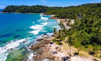 turístico de Itacaré, que ganhou mais projeção internacional, quando recebeu a visita do rei Carlos Gustavo e da rainha Sílvia, da Suécia. 