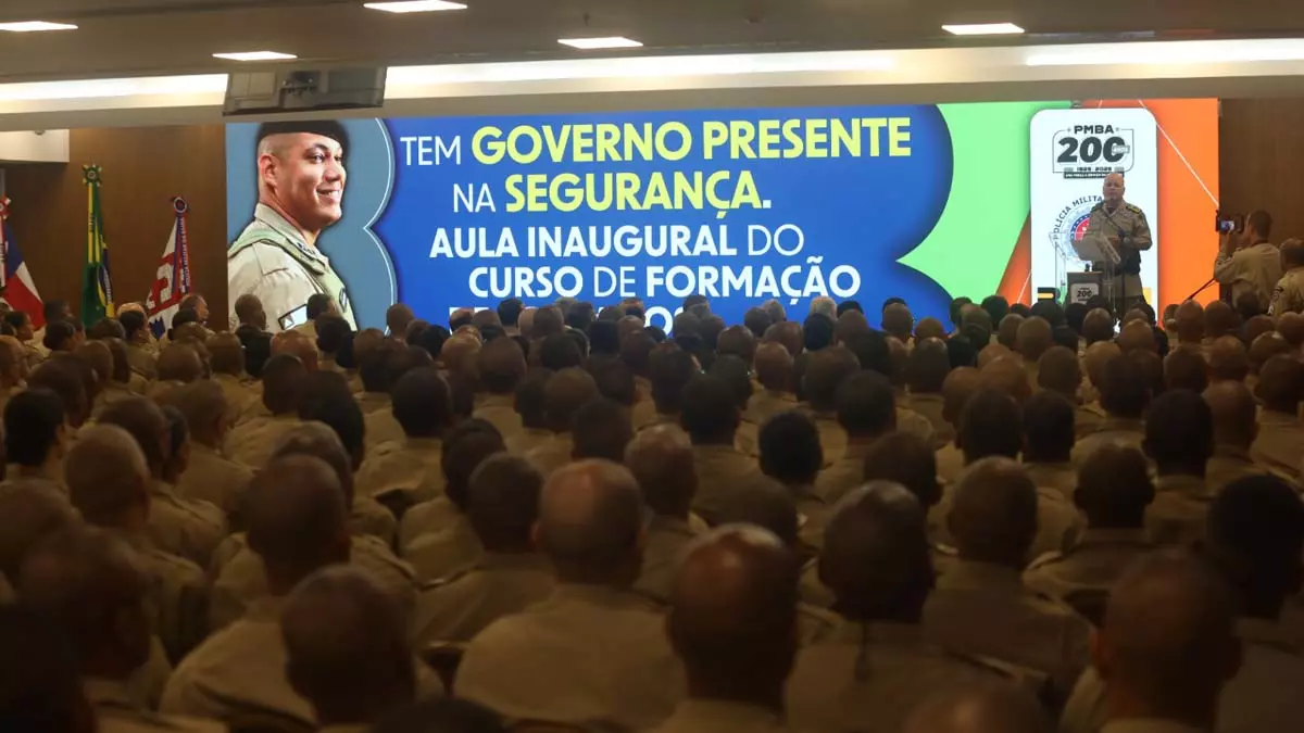 A segunda turma da formação de soldados da Polícia Militar da Bahia (PM-BA) do concurso de 2022 foi recepcionada,