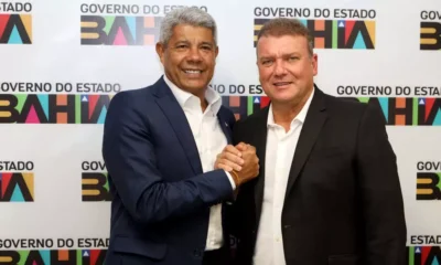 dois prefeitos do União Brasil, mesmo partido de Neto, se reuniram separadamente com o governador, em Salvador, e acenaram