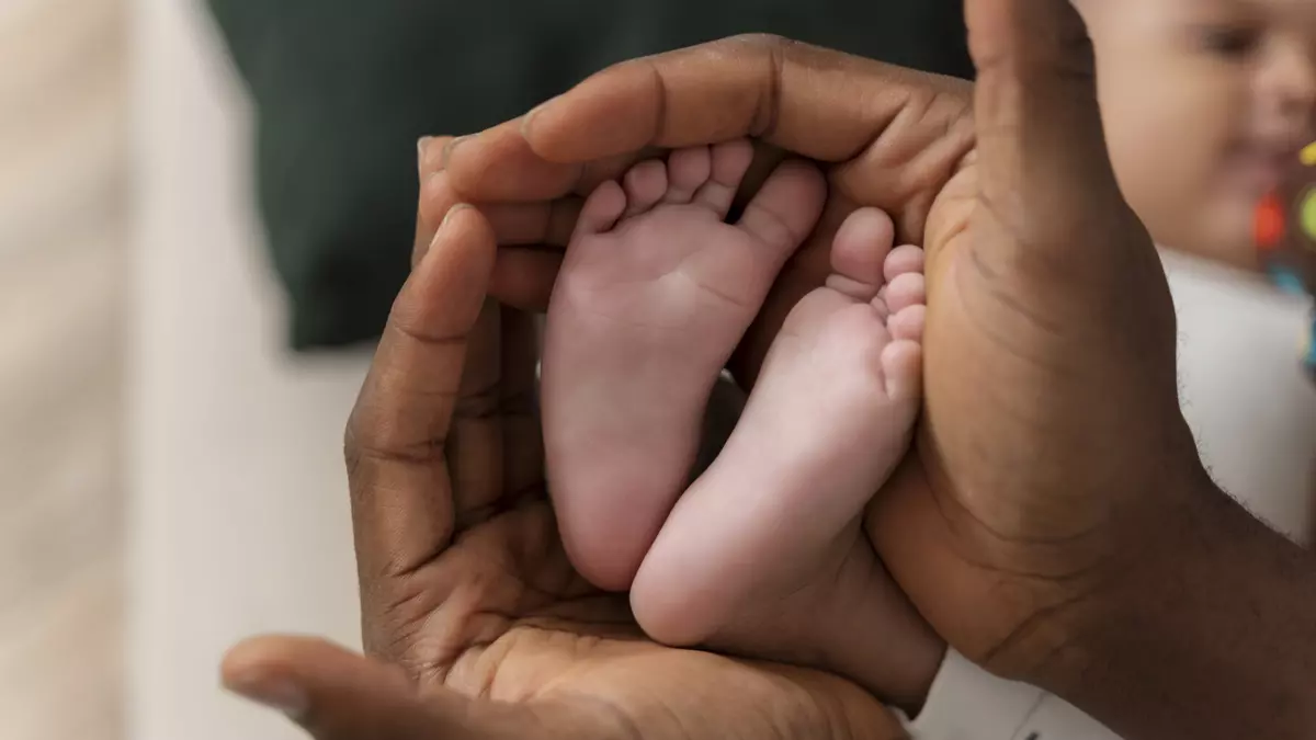 calcanhar do bebê, permite a identificação precoce de diversas patologias. O Teste do Pezinho é fundamental para prevenir doenças que