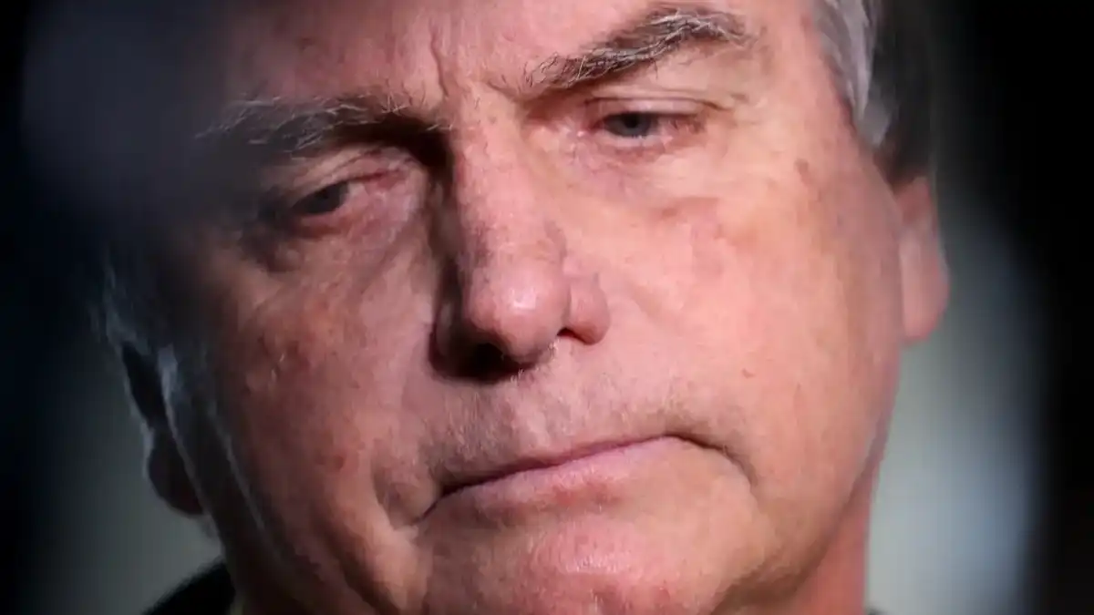 Após a negativa do ministro do Alexandre de Moraes, na última quinta-feira (16), a defesa do ex-presidente Jair Bolsonaro apresentou