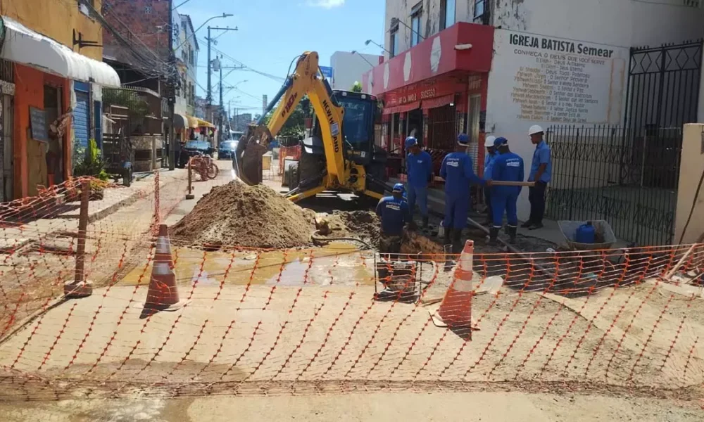 Em mais uma ação para ampliar o acesso ao esgotamento sanitário em Salvador, a Embasa iniciou, na última semana de janeiro,