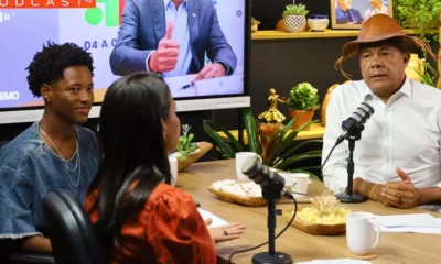 educadores foram anunciadas pelo governador Jerônimo Rodrigues, na noite desta segunda-feira (10), durante a segunda edição do seu