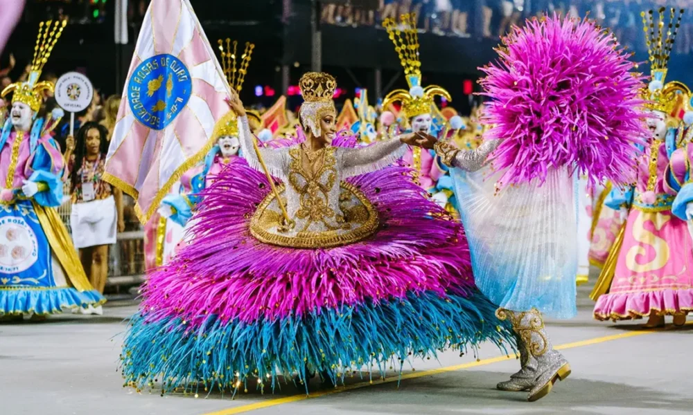 A Sociedade Rosas de Ouro foi a grande vencedora do desfile das escolas de samba do carnaval de São Paulo de 2025. A agremiação obteve 269,8