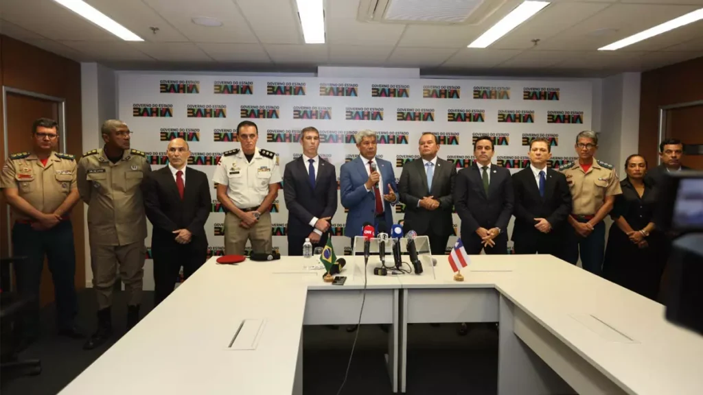 O Governador Jerônimo Rodrigues anunciou mudanças no comando das Forças de Segurança, nesta segunda-feira (24), em coletiva de imprensa,