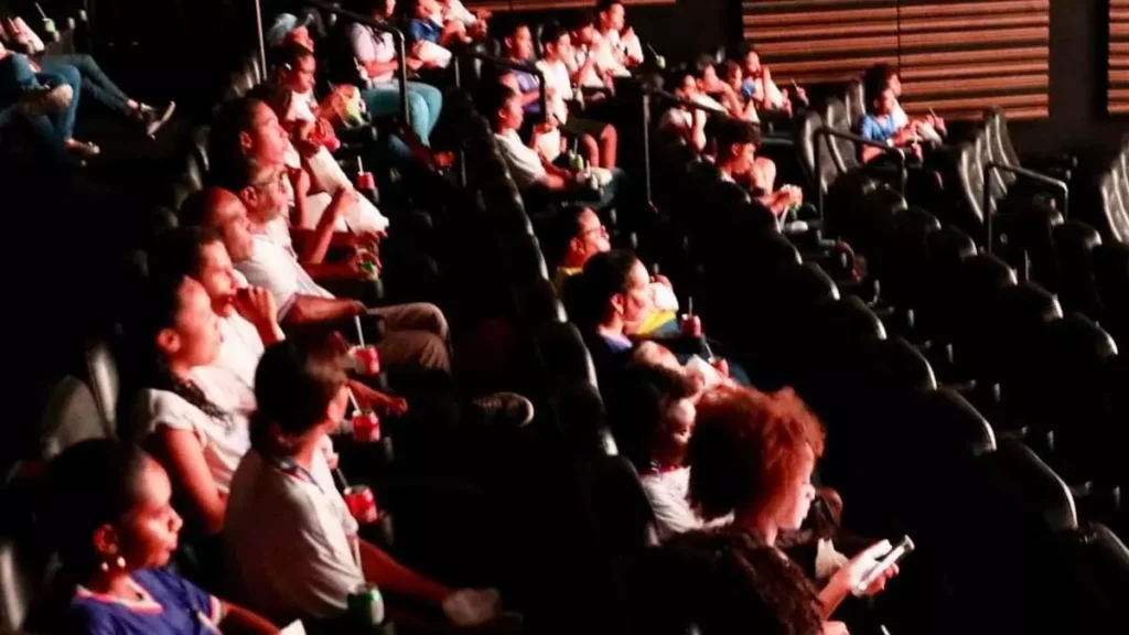 utilizando o audiovisual como ferramenta de aprendizado e ampliação de horizontes. Esse é o objetivo do projeto Sessão Estudantil,