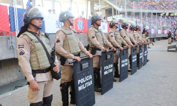 Nesta quinta-feira (13), a Polícia Militar da Bahia irá atuar com um efetivo de 391 policiais militares no jogo Bahia x Boston River,