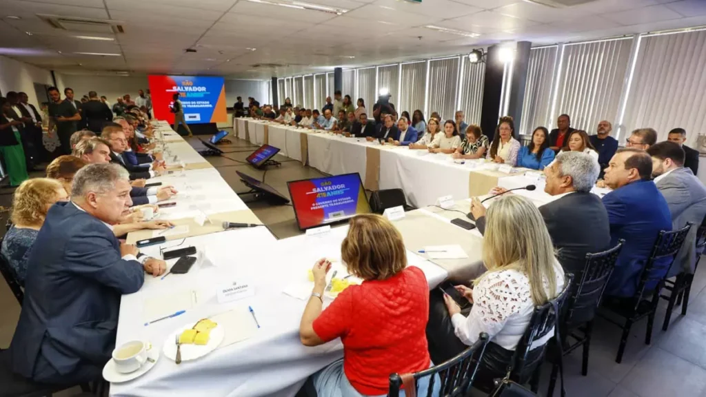 Com o objetivo de apresentar as ações e entregas do Governo do Estado referentes aos 476 anos de Salvador, na manhã desta terça-feira (25),