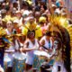 Carlinhos Brown fechou o Carnaval de Salvador 2025 nesta Quarta-Feira de Cinzas (5) com o seu tradicional arrastão. Um momento que o próprio