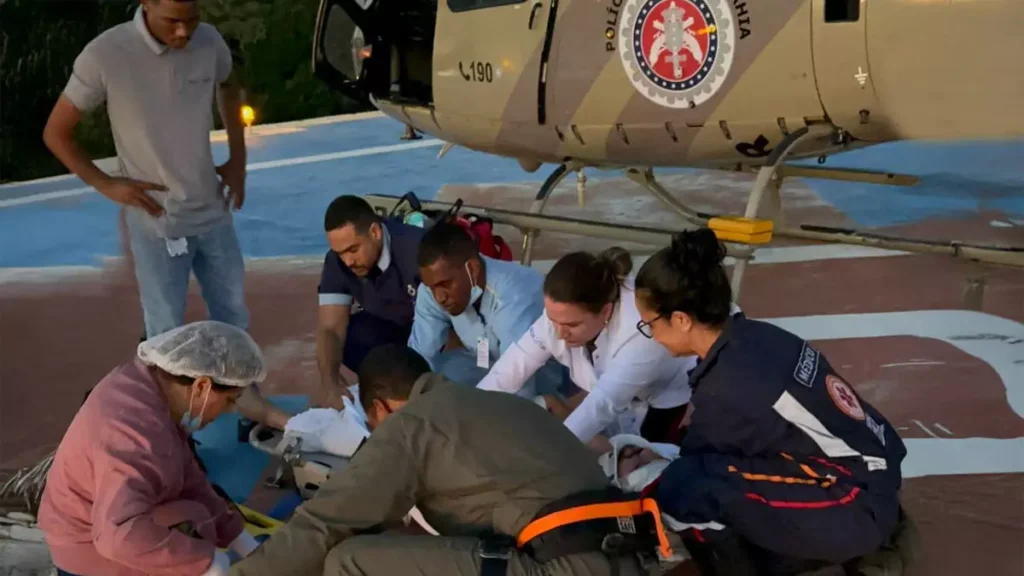 Uma aeronave do Grupamento Aéreo da PM (Graer) realizou, na tarde desta segunda-feira (28), o transporte aeromédico