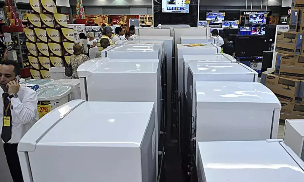 O Índice Nacional de Preços ao Consumidor Amplo 15 (IPCA-15), que mede a prévia da inflação oficial, ficou em 0,36%