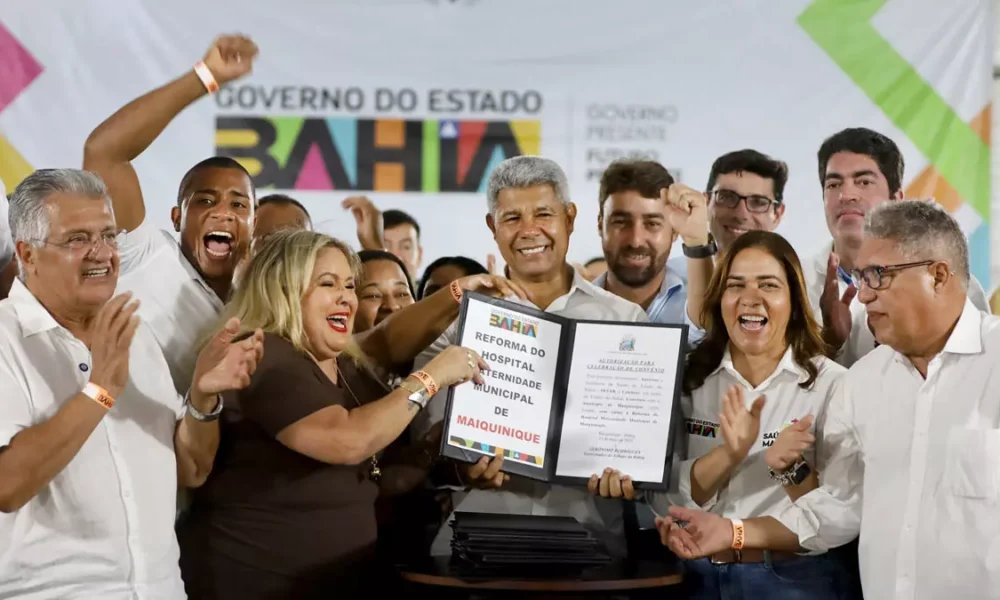 nesta sexta-feira (23), mais um conjunto de investimentos voltados aos serviços públicos na cidade de Maiquinique.