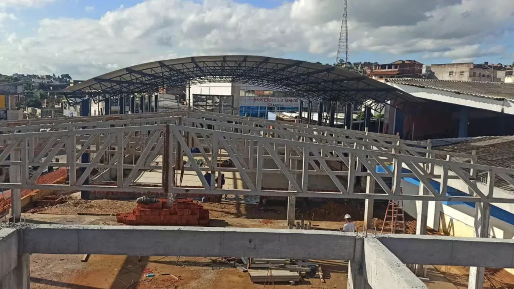 O Governo do Estado, por meio da Companhia de Desenvolvimento Urbano do Estado da Bahia (Conder), está promovendo a maior requalificação