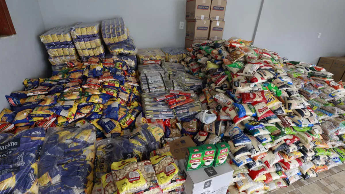 O Programa Bahia Sem Fome recebeu quatro toneladas de alimentos arrecadados pela Polícia Militar da Bahia (PMBA),