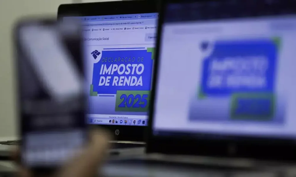 contas com o Leão. Nesse horário, a Receita Federal liberará a consulta ao primeiro dos cinco lotes de restituição de 2025, o maior da