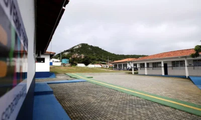 A cidade de Itiúba recebeu, neste sábado (28), uma série de entregas nas áreas de educação, abastecimento de água, saúde e infraestrutura.