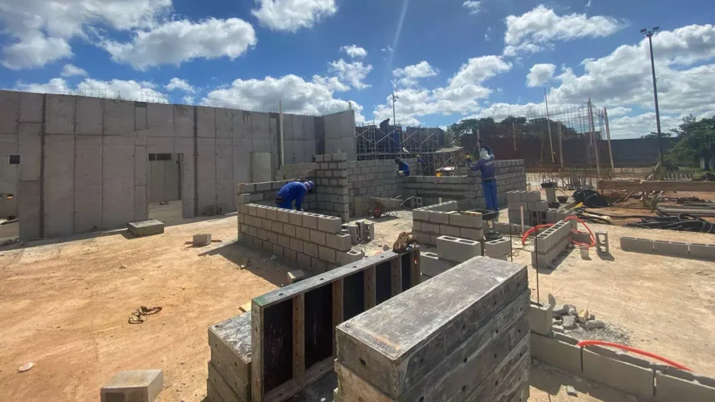 As obras de ampliação e reforma da Comunidade de Atendimento Socioeducativo (CASE) CIA, em Salvador, já estão com mais de