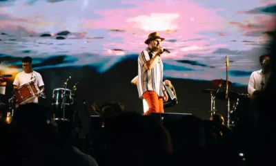 Em uma noite marcada por emoção e muito forró, Leo Estakazero deu o tom da festa na abertura do segundo dia dos festejos juninos