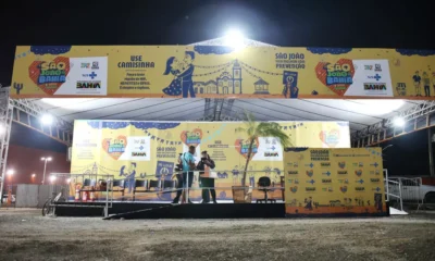 local do evento, a Arena Zé Cachoeira, no Banco Raso, a Secretaria da Saúde do Estado (Sesab) montou um posto de testagem de