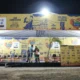 local do evento, a Arena Zé Cachoeira, no Banco Raso, a Secretaria da Saúde do Estado (Sesab) montou um posto de testagem de